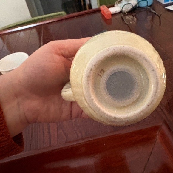 Vintage Hall China Jewel Tea Autumn Leaf Salt and Pepper Shakers - Picture 6 of 7